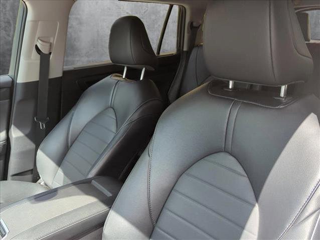 used 2024 Toyota Highlander car, priced at $44,858