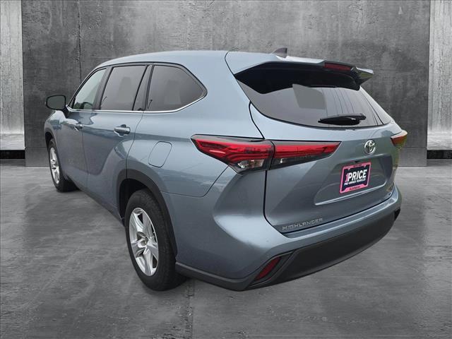 used 2023 Toyota Highlander car, priced at $36,397