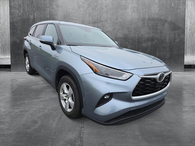 used 2023 Toyota Highlander car, priced at $36,397