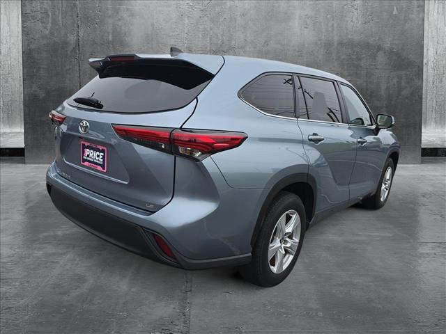 used 2023 Toyota Highlander car, priced at $36,397
