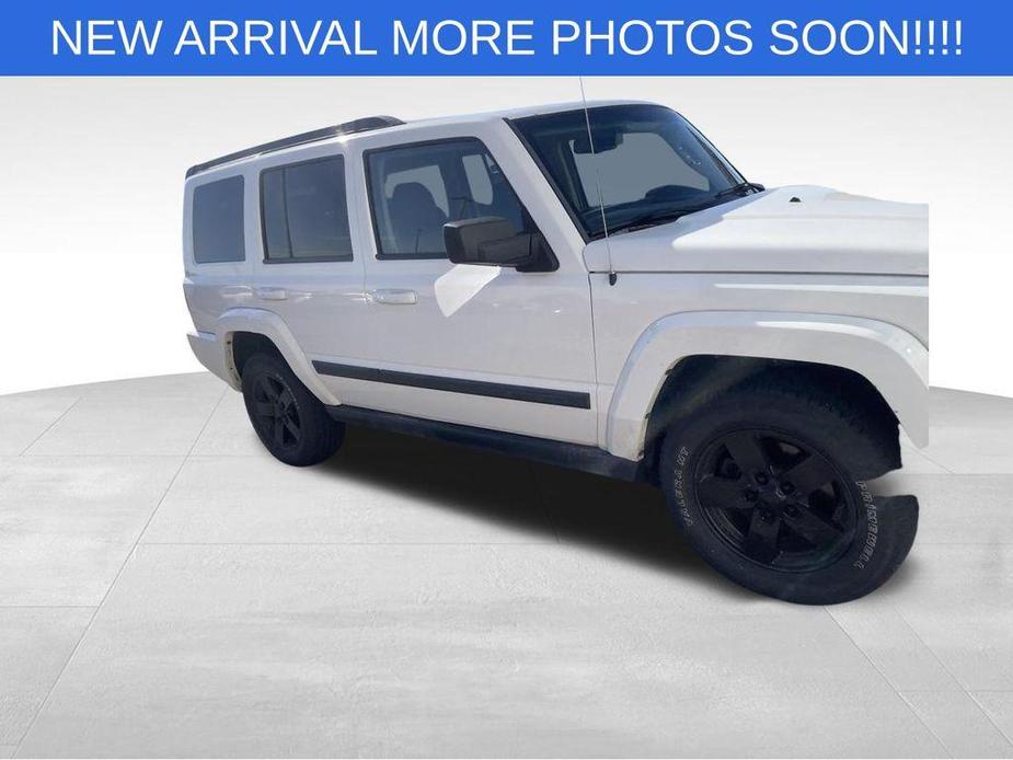 used 2008 Jeep Commander car, priced at $3,762