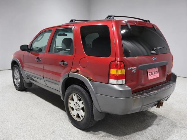 used 2005 Ford Escape car, priced at $3,000