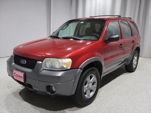 used 2005 Ford Escape car, priced at $3,000