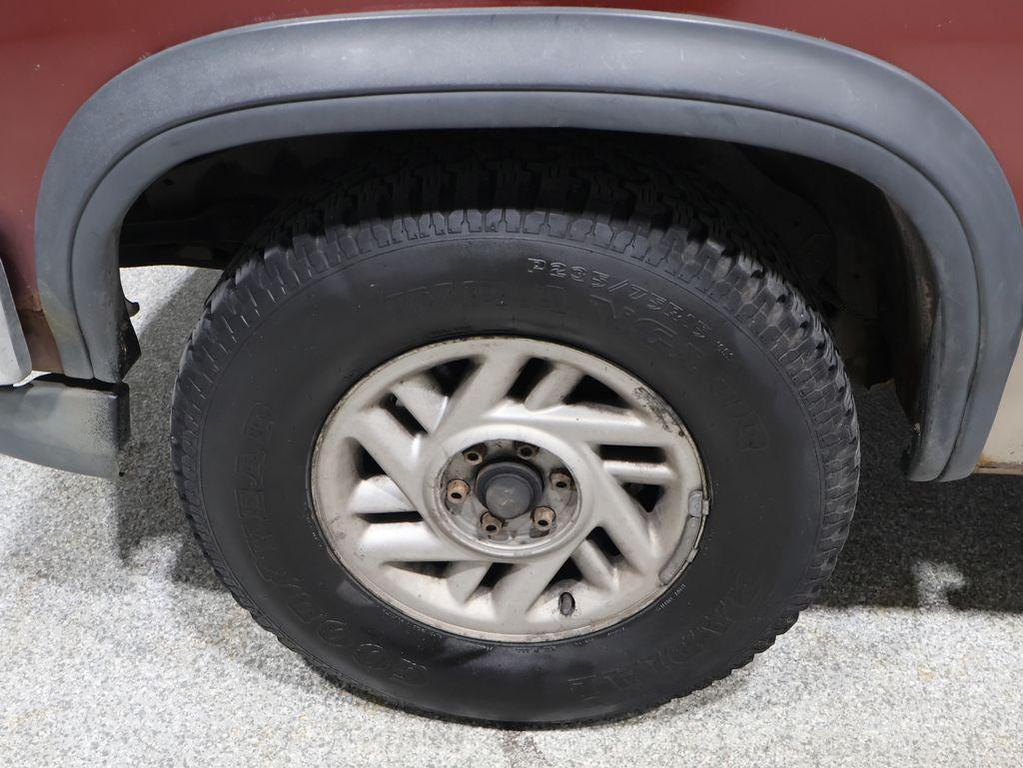 used 1993 Dodge Dakota car, priced at $3,985