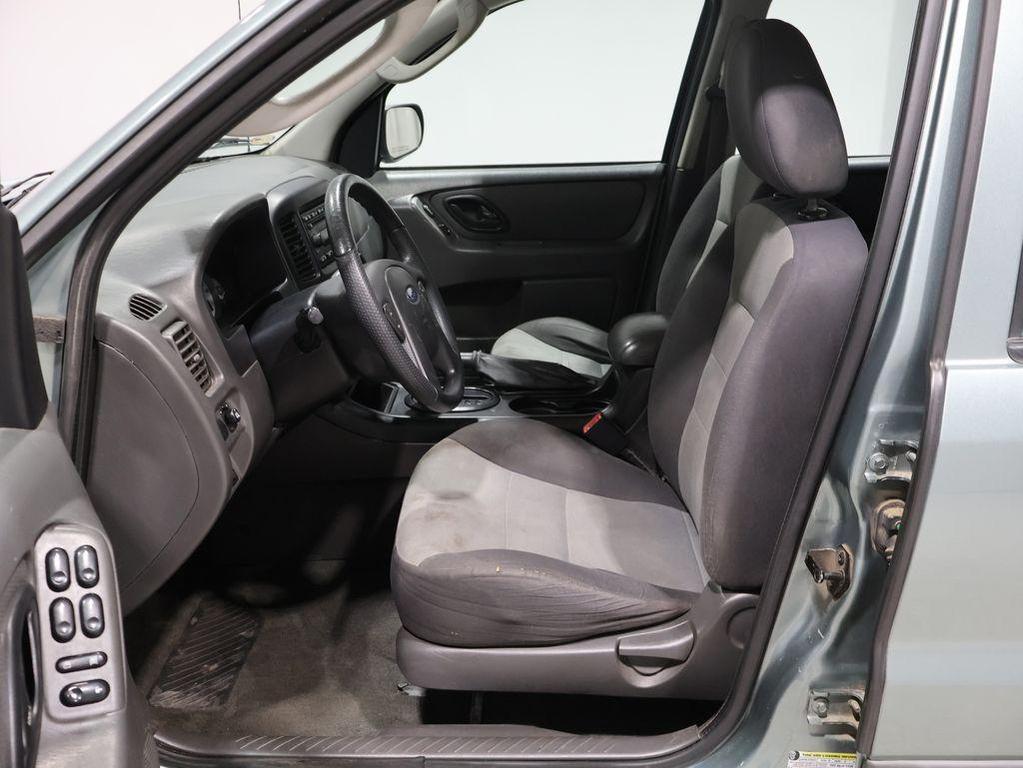 used 2007 Ford Escape car, priced at $4,325