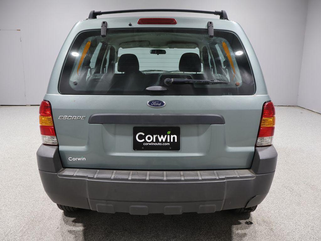 used 2007 Ford Escape car, priced at $4,325