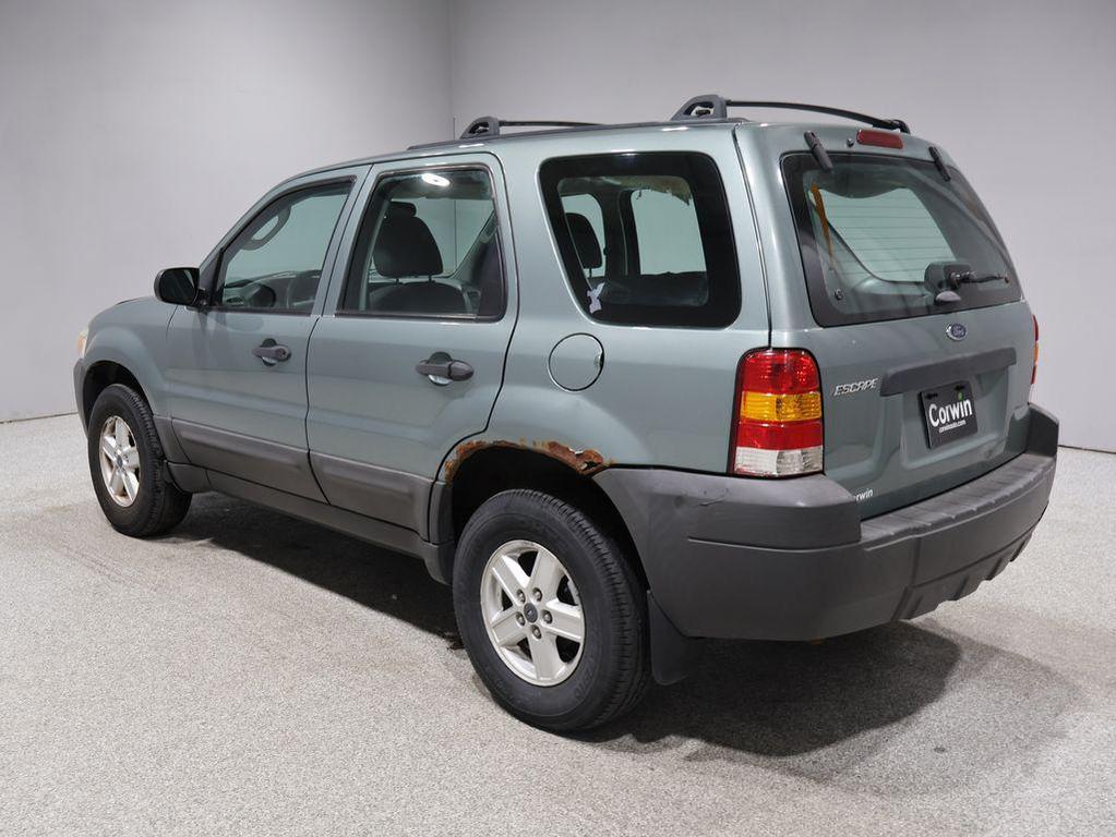 used 2007 Ford Escape car, priced at $4,325