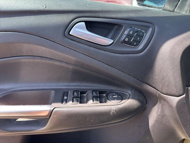 used 2013 Ford Escape car, priced at $5,726
