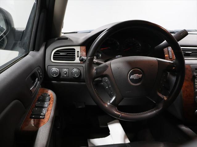 used 2008 Chevrolet Suburban car, priced at $5,000
