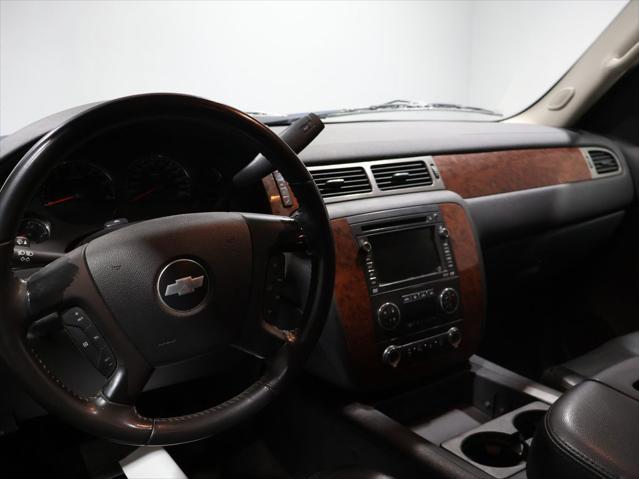 used 2008 Chevrolet Suburban car, priced at $5,000
