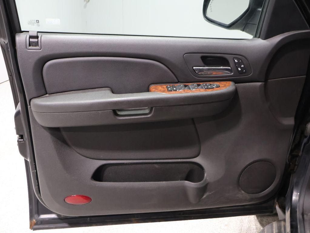 used 2008 Chevrolet Suburban car, priced at $3,443