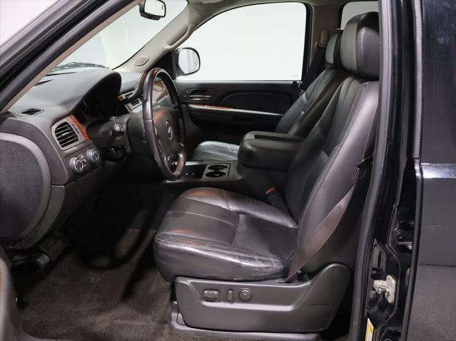 used 2008 Chevrolet Suburban car, priced at $5,000