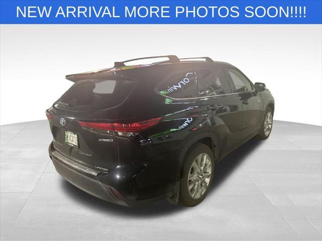 used 2021 Toyota Highlander Hybrid car, priced at $39,998