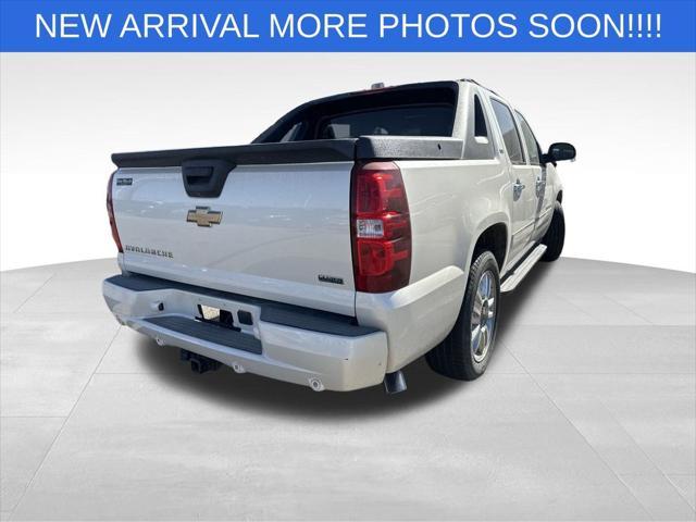 used 2010 Chevrolet Avalanche car, priced at $7,497