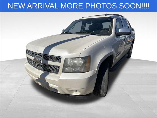 used 2010 Chevrolet Avalanche car, priced at $7,497