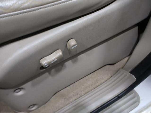 used 2001 Mercury Villager car, priced at $4,525