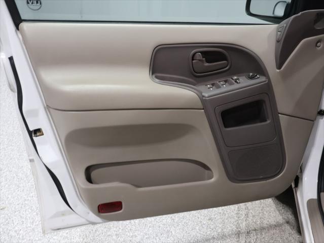 used 2001 Mercury Villager car, priced at $4,525