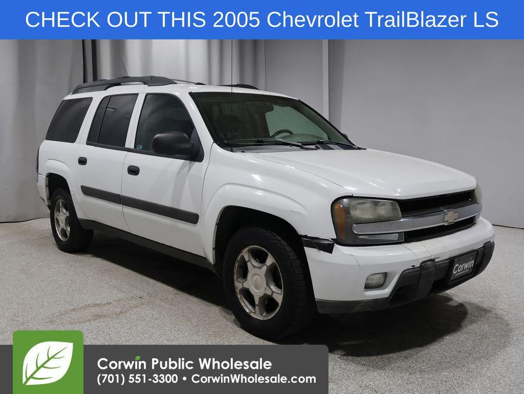 used 2005 Chevrolet TrailBlazer EXT car, priced at $2,335