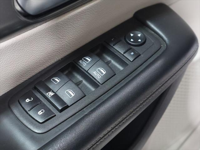 used 2023 Chrysler Pacifica car, priced at $23,727