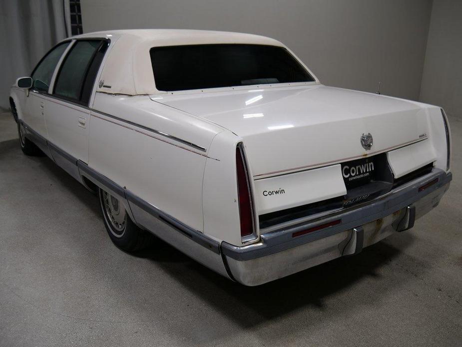 used 1993 Cadillac Fleetwood car, priced at $3,315