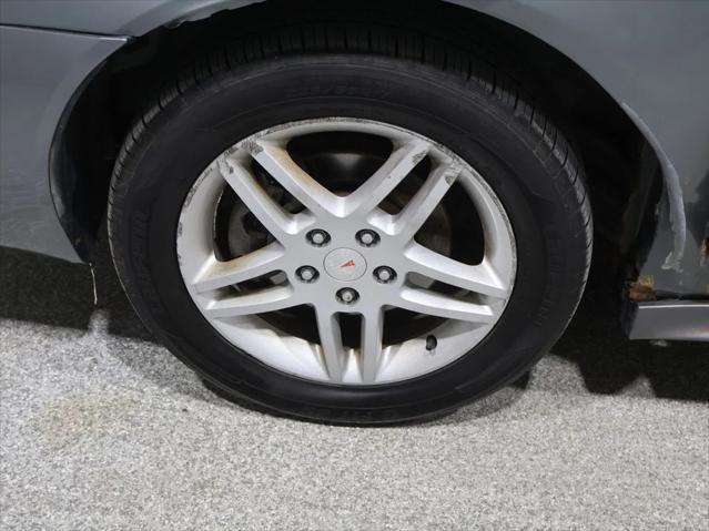 used 2007 Pontiac Grand Prix car, priced at $1,983