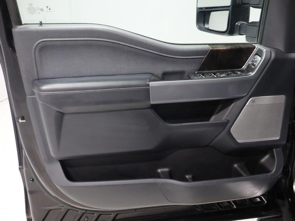 used 2022 Ford F-150 car, priced at $33,275