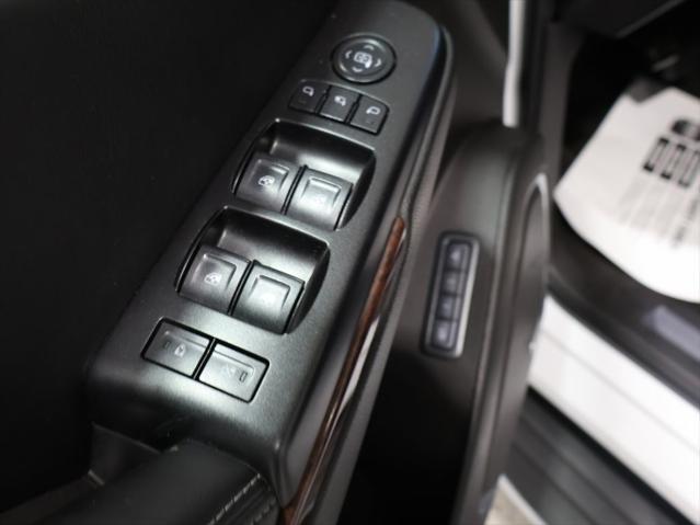 used 2015 GMC Yukon car, priced at $11,520