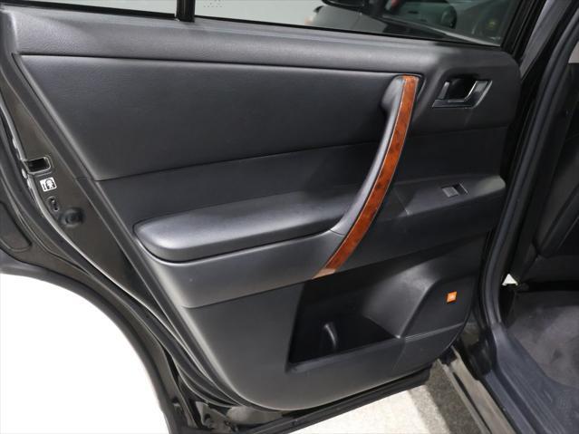 used 2013 Toyota Highlander car, priced at $17,683