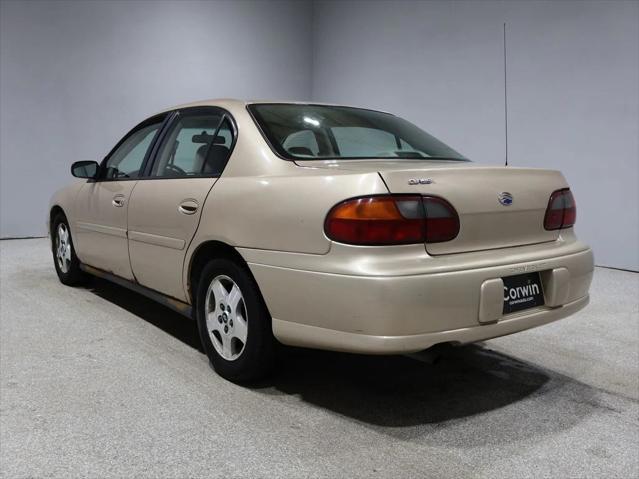 used 2004 Chevrolet Classic car, priced at $3,728