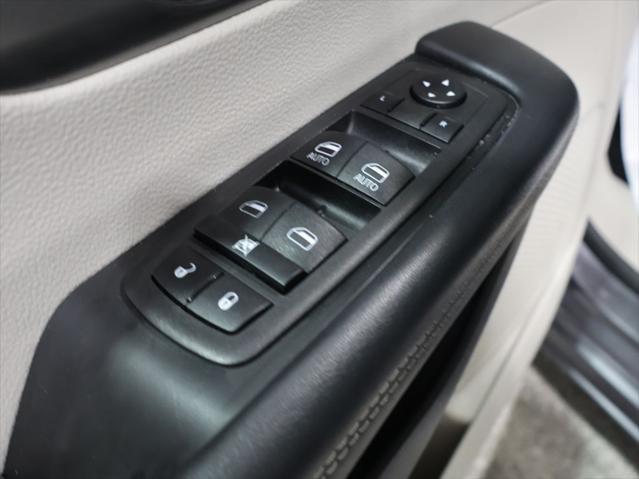 used 2023 Chrysler Pacifica car, priced at $20,662