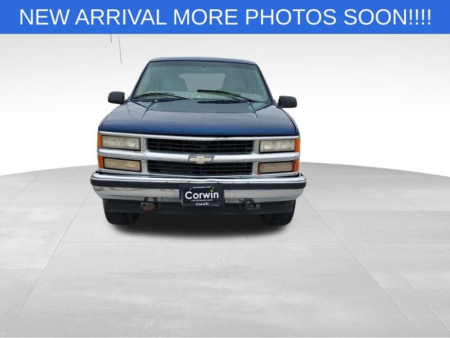 used 1999 GMC Suburban car, priced at $3,152