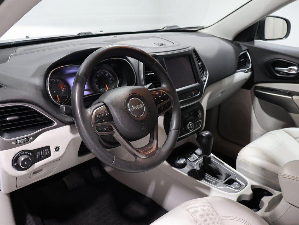 used 2022 Jeep Cherokee car, priced at $17,652