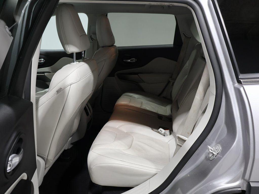 used 2022 Jeep Cherokee car, priced at $17,652