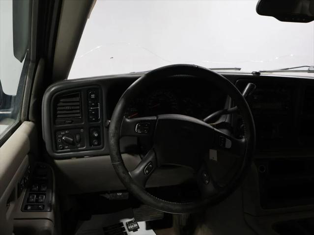 used 2004 Chevrolet Suburban car, priced at $2,451