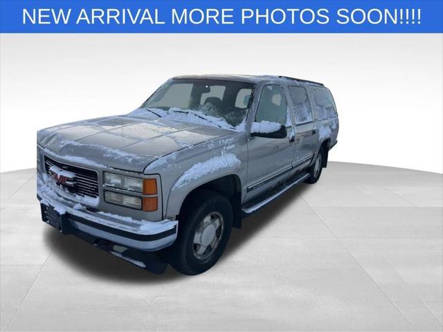 used 1999 GMC Suburban car, priced at $1,998