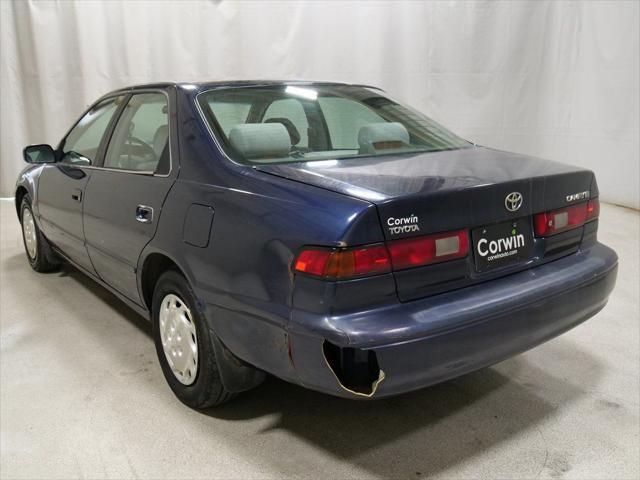 used 1998 Toyota Camry car, priced at $1,677