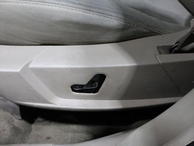 used 2008 Dodge Magnum car, priced at $4,683