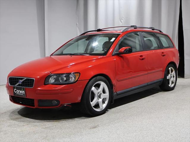 used 2005 Volvo V50 car, priced at $5,497