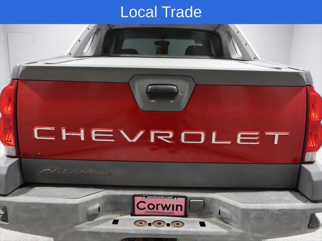 used 2002 Chevrolet Avalanche car, priced at $7,447