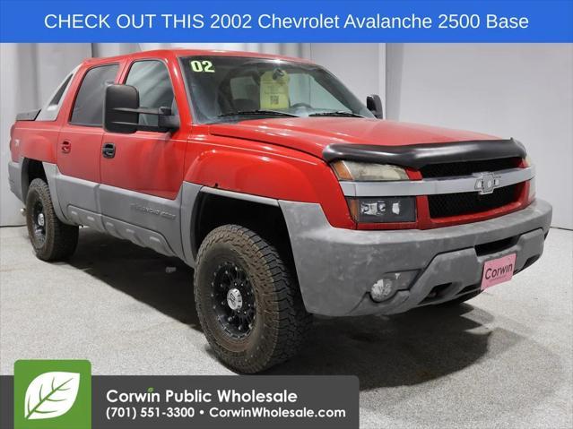 used 2002 Chevrolet Avalanche car, priced at $7,447