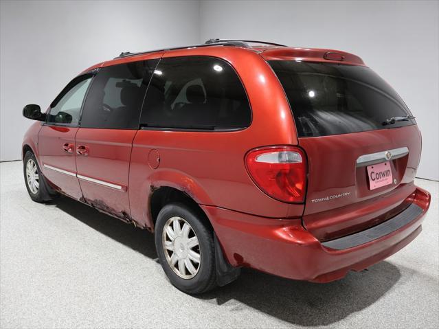 used 2007 Chrysler Town & Country car, priced at $3,767