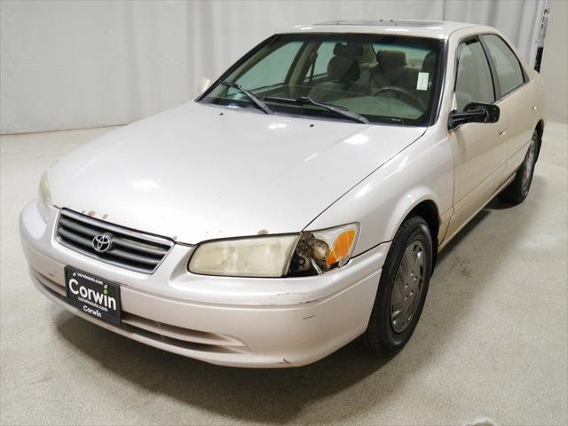 used 2001 Toyota Camry car, priced at $1,500