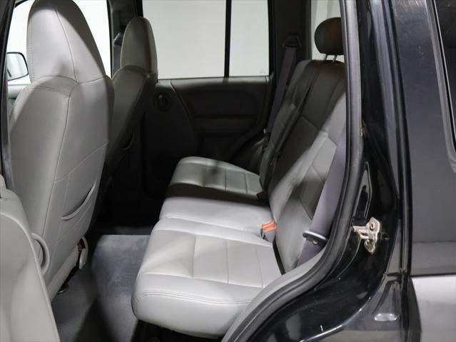 used 2007 Jeep Liberty car, priced at $6,297