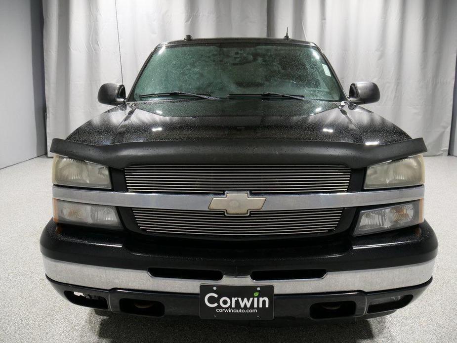 used 2005 Chevrolet Avalanche car, priced at $8,510