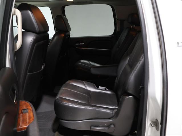 used 2007 Chevrolet Suburban car, priced at $6,888