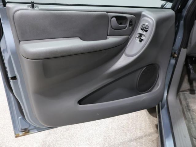 used 2006 Chrysler Town & Country car, priced at $3,645
