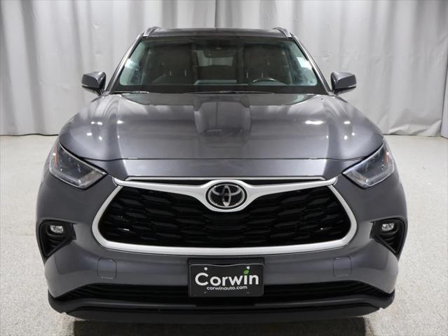 used 2021 Toyota Highlander car, priced at $36,376