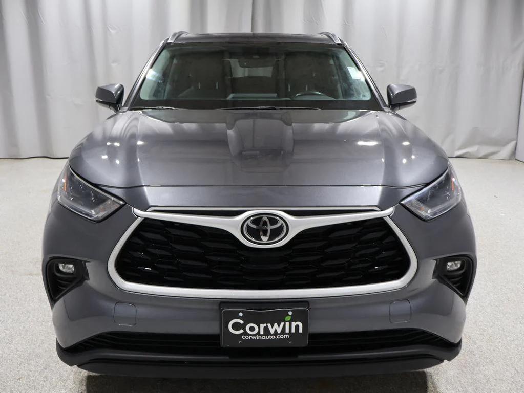 used 2021 Toyota Highlander car, priced at $29,983