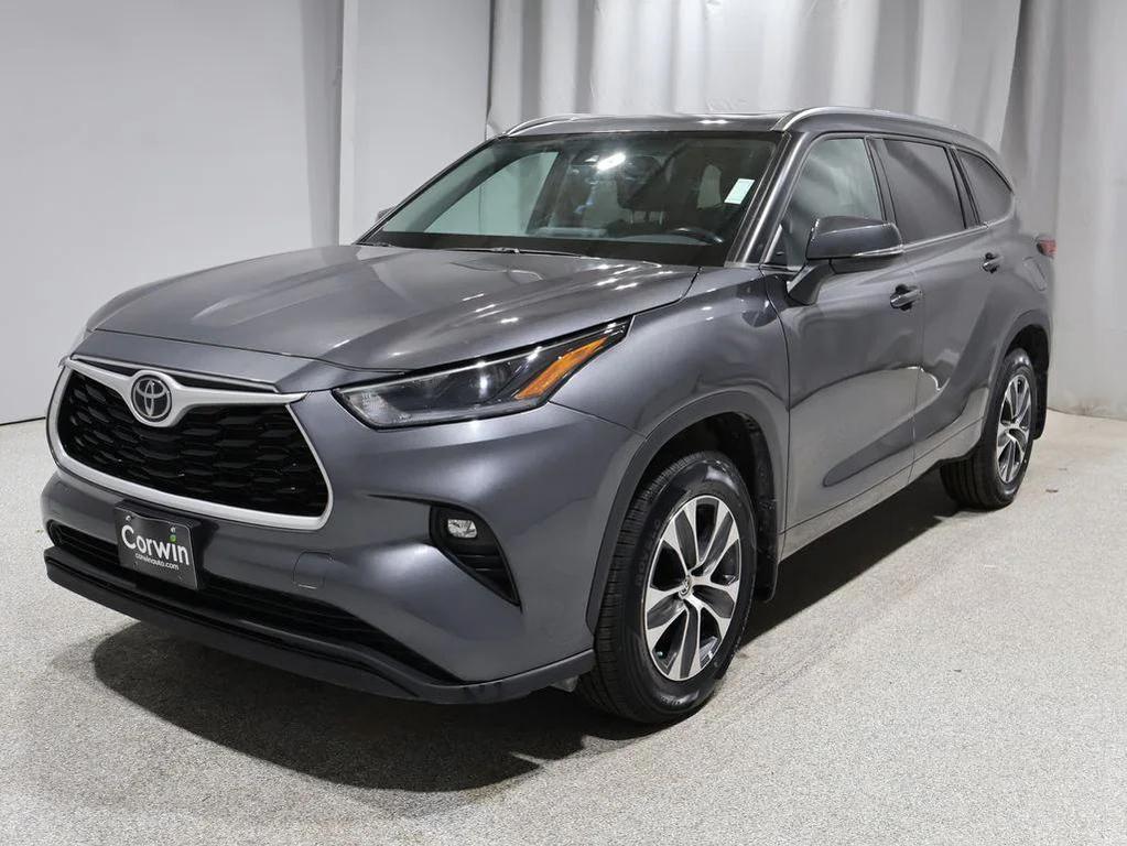 used 2021 Toyota Highlander car, priced at $29,983