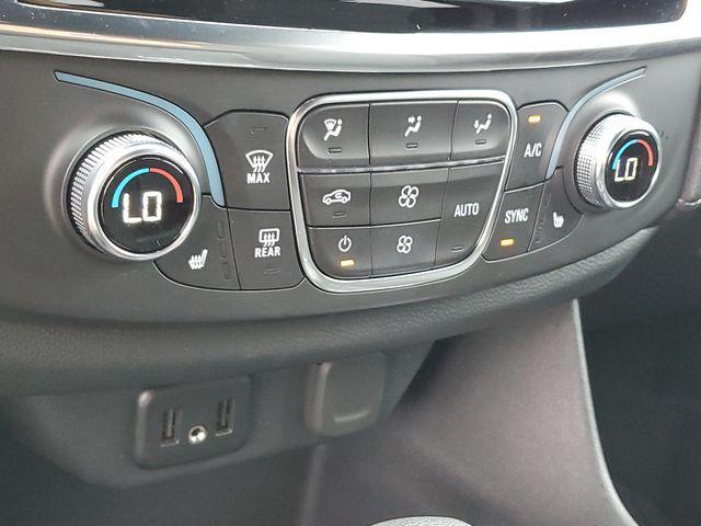used 2023 Chevrolet Traverse car, priced at $27,864